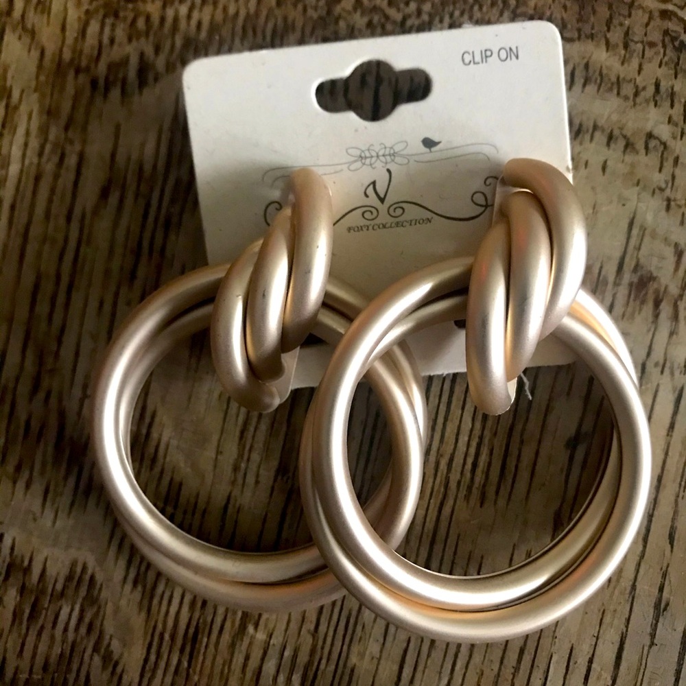 Clipon set/2 NWT fashion earrings 1pr brushed silver & 1pr brushed gold 2.5Lx2W